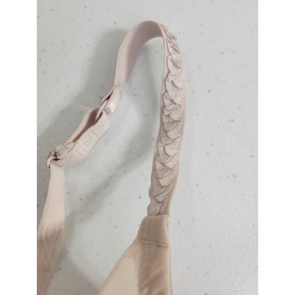 DKNY Seductive Lights Pink Full Coverage Underwire Balconette Bra Size 32DD - Picture 5 of 8